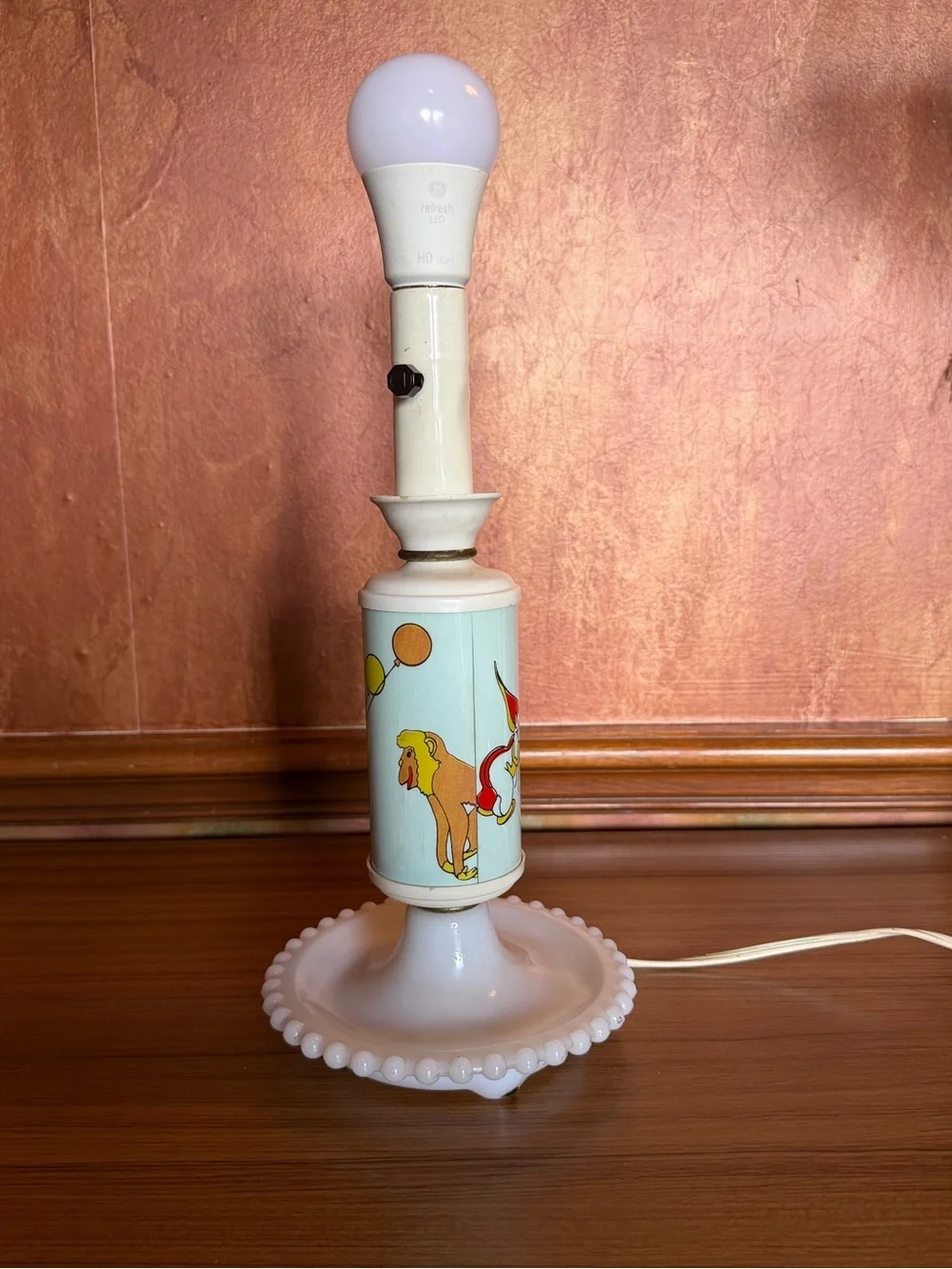 Vintage 1950s Milk Glass Nursery Lamp Circus Clown Giraffe Hobnail Base WORKS